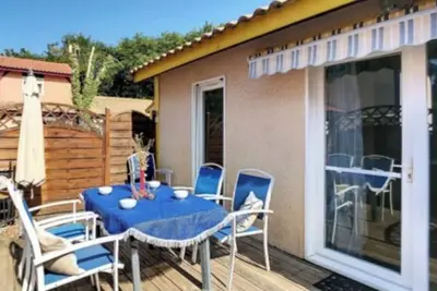 Image de Maisonnette en résidence de tourisme avec piscine, tennis et mini golf