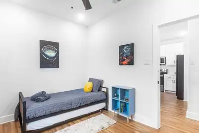 Image de Charming 3-bedroom Duplex building with Ac, WiFi in delightful Arlington