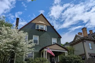 Image de Williams House - 6-Bedroom Victorian Retreat & River Trailhead