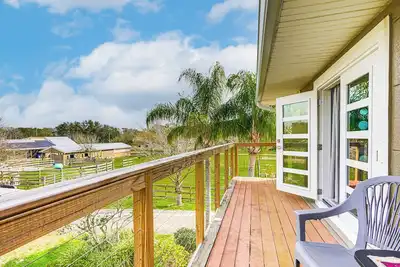 Image de Pasture & Pond Views: Lovely Lutz Apartment