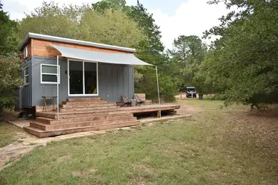 Image de Secluded Tiny Cabin with firepit, stargaze and hike