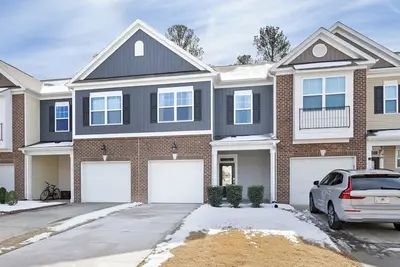 Image de Near Rdu & Rtp Modern Townhome Sleeps 6