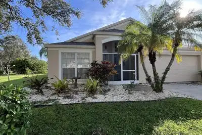 Image de Home at Sabal Harbor 8 Miles from the Beach.