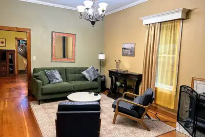 Image de Historic Charm- 4 bedroom house in wonderful Fortuna with hot tub