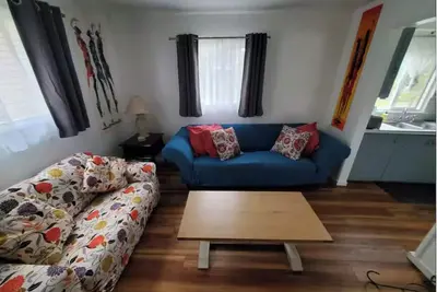 Image de Humboldt Blue, centrally located with a fenced yard/pet friendly.