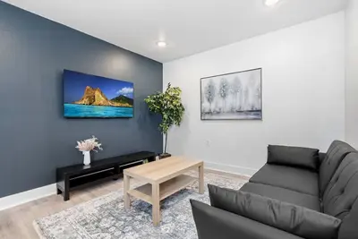 Image de Stylish & Chic Apartment in Downtown with Parking