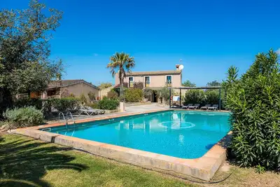 Image de Maison de campagne \"Patró\" avec vue sur la montagne, piscine privée et Wi-Fi