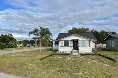 Image de Charming 3-bedroom bungalow recently completely updated in Tavares WiFi and Ac