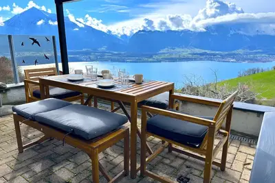 Image de SwissHut Stunning Views Alps & Lake