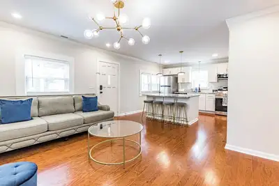 Wake Forest cottage -starts at 3k/month