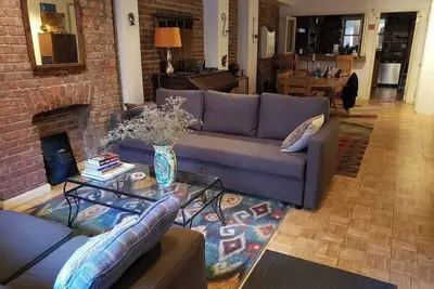 Image de Harlem's Finest 2 Bedroom Garden Apartment!
