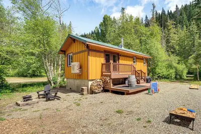 Image de Deck & Fire Pit: Yakima River Retreat in Cle Elum