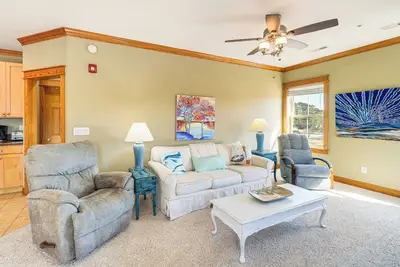 Image de 5 Mi to Beach: Roanoke Island Getaway