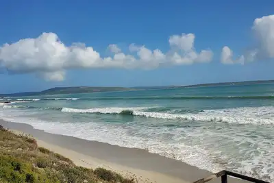 Image de Retraite en bord de mer Ă Langebaan avec jacuzzi et barbecue