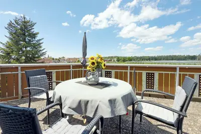 Image de Appartement \"Haus Blütenmeer\" avec jardin partagé, balcon et Wi-Fi
