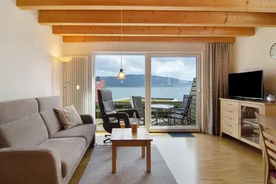 Image de Appartement \"6\" avec terrasse privée, jardin partagé et Wi-Fi