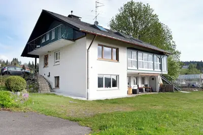 Image de Appartement \"Im Haus Böll\" avec terrasse privée et jardin commun