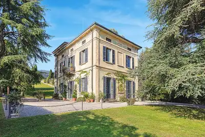 Image de Villa Lucini 1886 \"Garden Apt. \", close to Lake Como & Milan. Sauna & tank pool