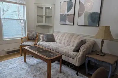 Image de New! Renovated 2Br/1Ba Convenient to 9th St, Ncssm