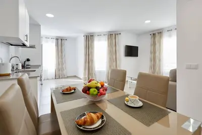 Image de Appartement de luxe à 100 mètres de la plage