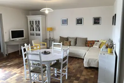 Image de Appartement T3, avec terrasse, place de parking privée