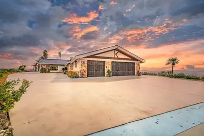 Image de Sky Ridge Retreat. Lux Hilltop Escape - Pool & Spa