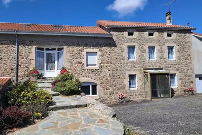 Image de Gîte de Charme pour 6 personnes avec Terrasse et Wifi