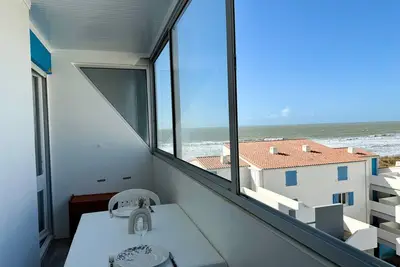 Image de Studio avec Balcon et Parking à 2 Pas de la Plage