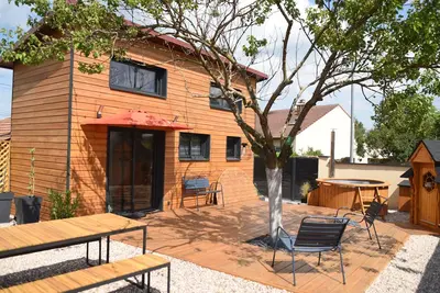 Image de Charmante tiny house avec baie extérieure et kota grill à Manoncourt-en-Vermois