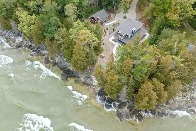 Image de Two adjacent Lakefront Cottages in Door County on Lake Mi w/Accessible features