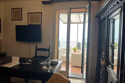 Image de Seabreeze Apartment with Terrace and Spa
