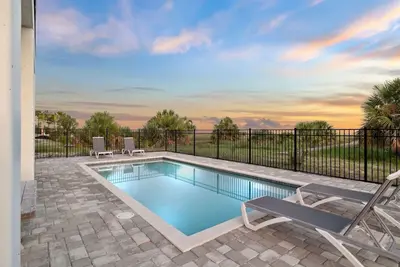 Image de Fall Stays Available! Beach Front and Gulf Views! Private Pool! Dog-Friendly!
