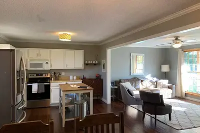 Franklin Home on a Quiet Street!