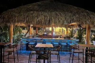 Image de Come Hide At The Key West Hotel. A Hidden World Right In The Heart Of It All.