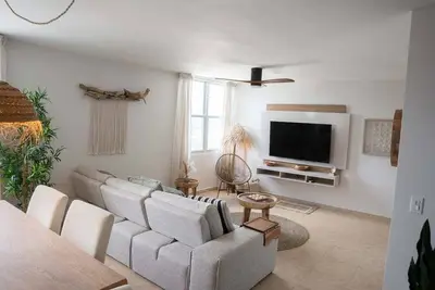 Image de New! Fully Remodeled Condo with Ocean Views