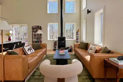 Image de Cozy 2-bedroom cabin in Hunter near skiing, hiking, and shops