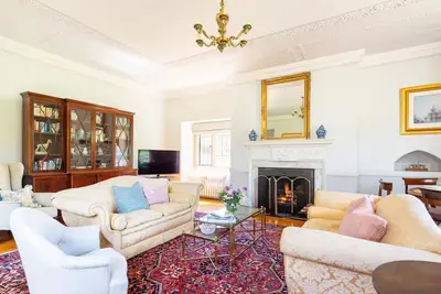 Image de Luxurious Stonehenge Stay Manor Estate Salisbury