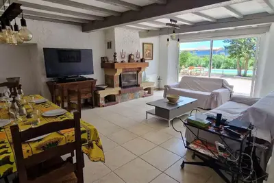 Image de Bastide classée 5 étoiles au coeur des vignes