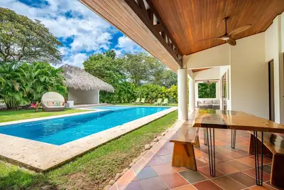 Image de Spacious 4br/4ba Villa with Private Pool & Parking WiFi, Ac