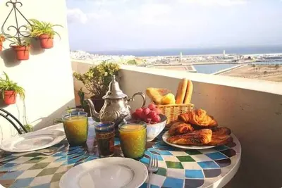 Image de ⭐Ocean views. Best Central location! ⭐ Pool, terrace. 10min walk beach and Medina