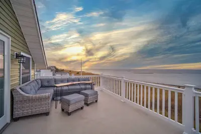 Image de Windblown 4 - Eco Friendly Waterfront Apt