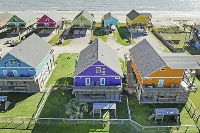 Image de 2nd Row | Steps to Beach | Sleeps 20