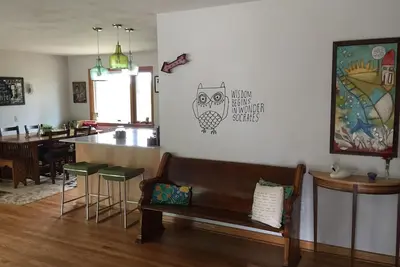 Image de 3-Bedroom Modern Home Walkable to Downtown & Penn State