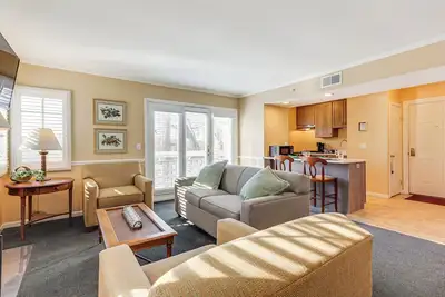 Image de 1 Mi to Mohegan Sun: Studio w/ Golf Course Views