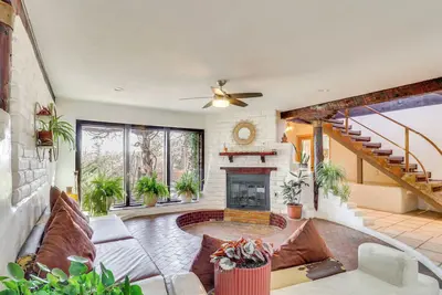 Image de Spacious Mtn-View Gem in Corrales!