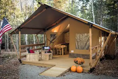 Image de Accessible, Glamping Tent in Bar Harbor, Just 4 miles from Acadia National Park
