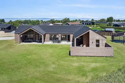 Image de Belle maison à Bogense avec sauna