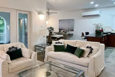 Image de Modern 2 Bedroom Townhouse near the Beach
