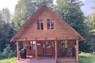 Image de Peaceful and Private Cabin near charming Saint Johnsbury Vermont
