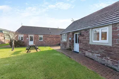 Eight Byre - Uk48913